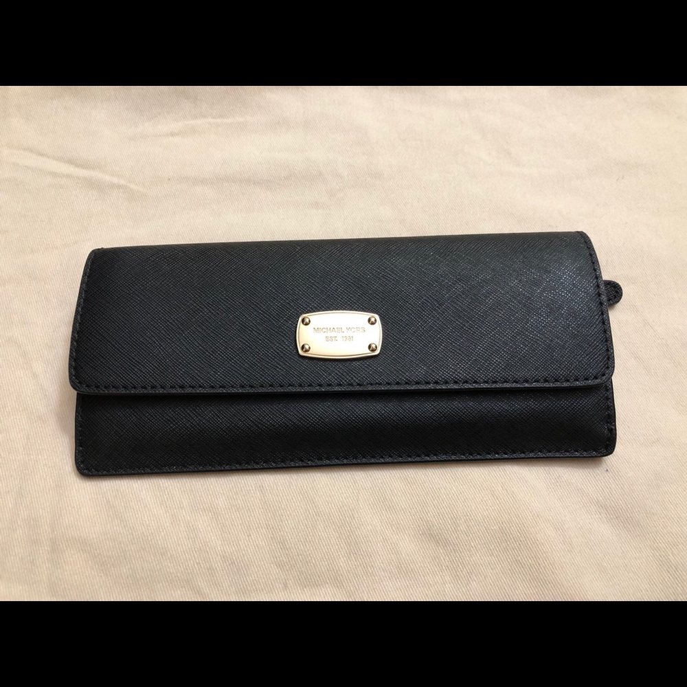 Michale Kors Jet Set Travel Flat Wallet